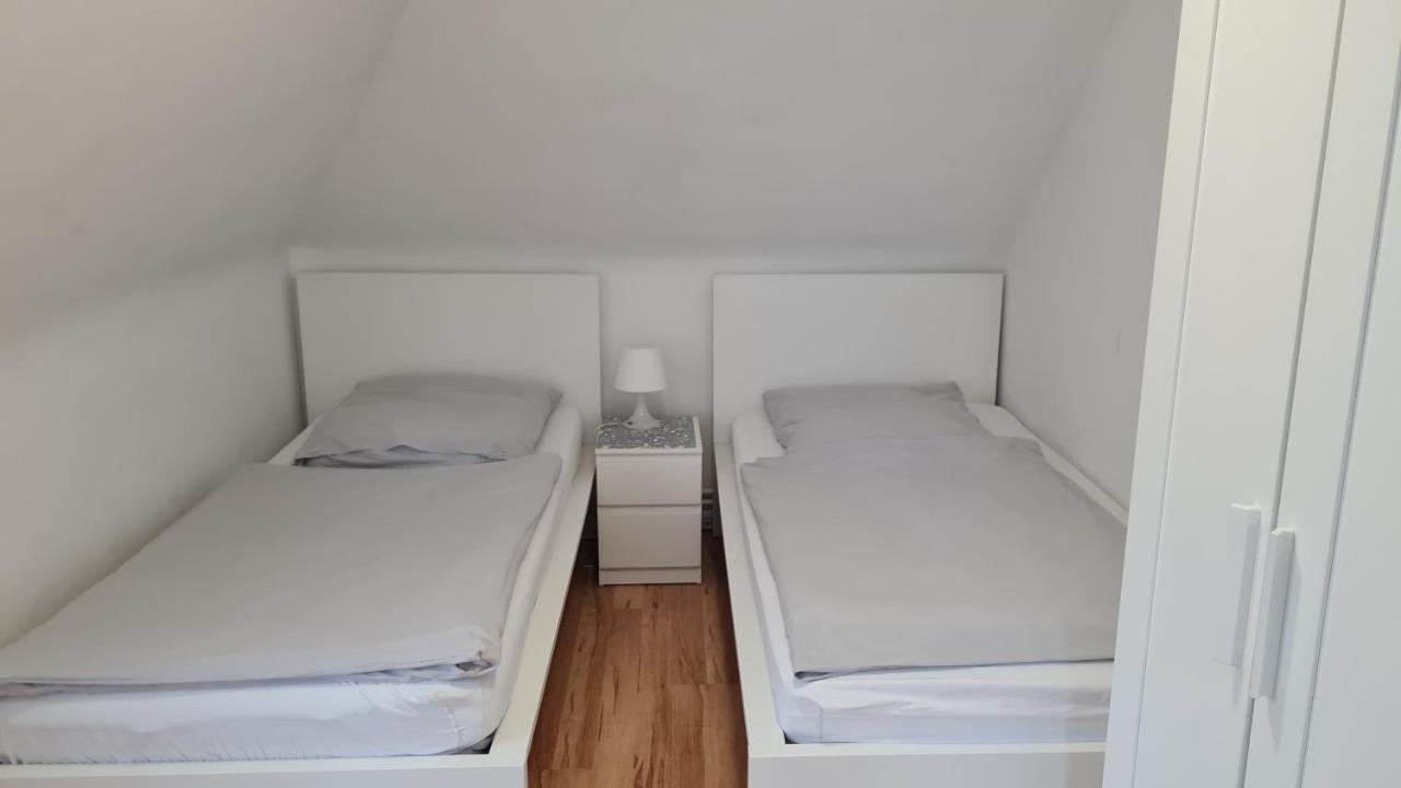 Apartment Prg Oststeinbek Exteriör bild